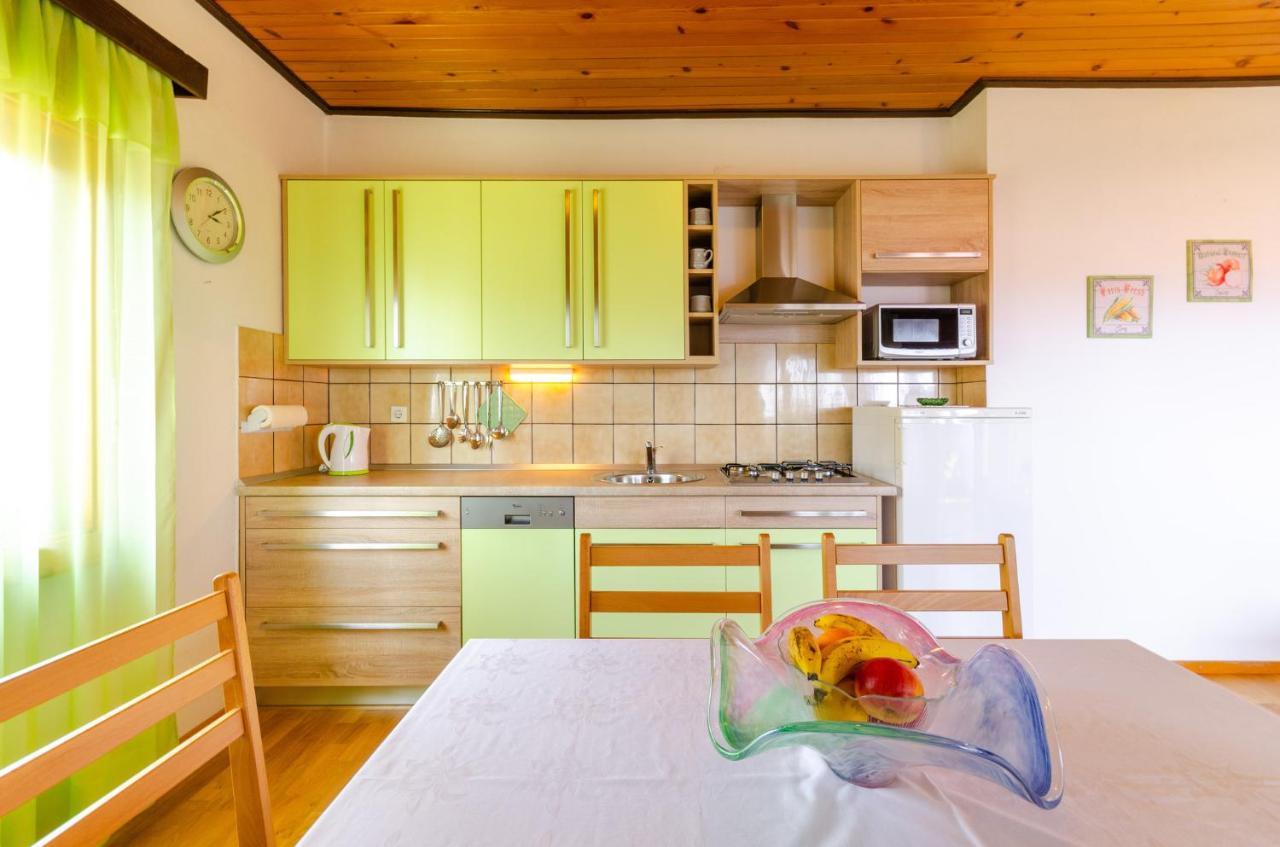 Horvat Appartement Crikvenica Buitenkant foto